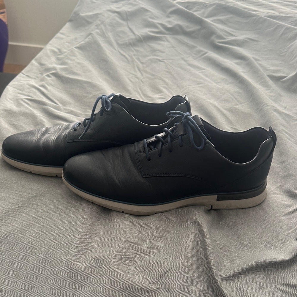 Cole Haan Black Leather Oxfords with Gray Sole